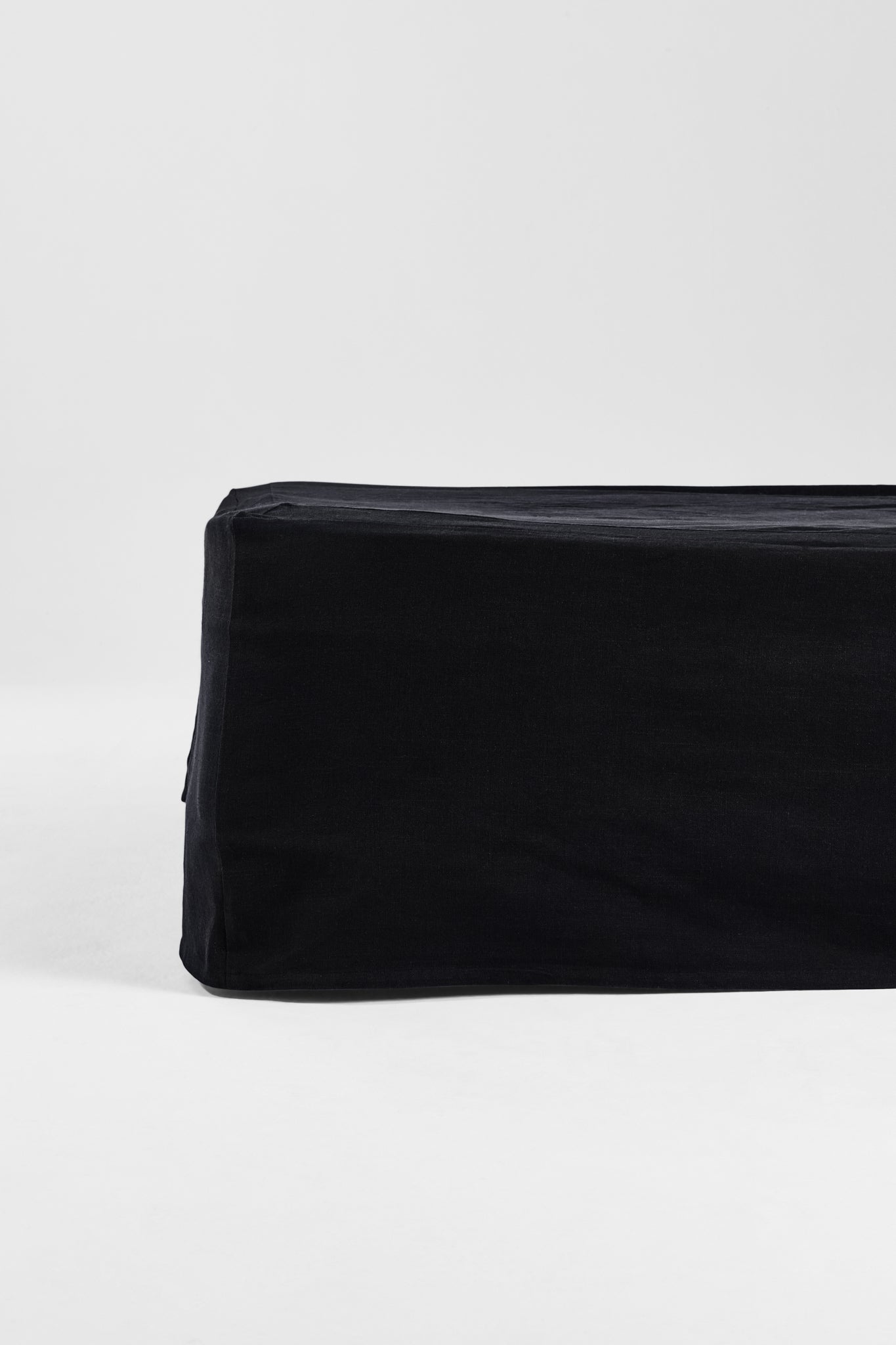 Studio Sutram Cinder cotton canvas valance showing the four-sided skirt and 38cm drop