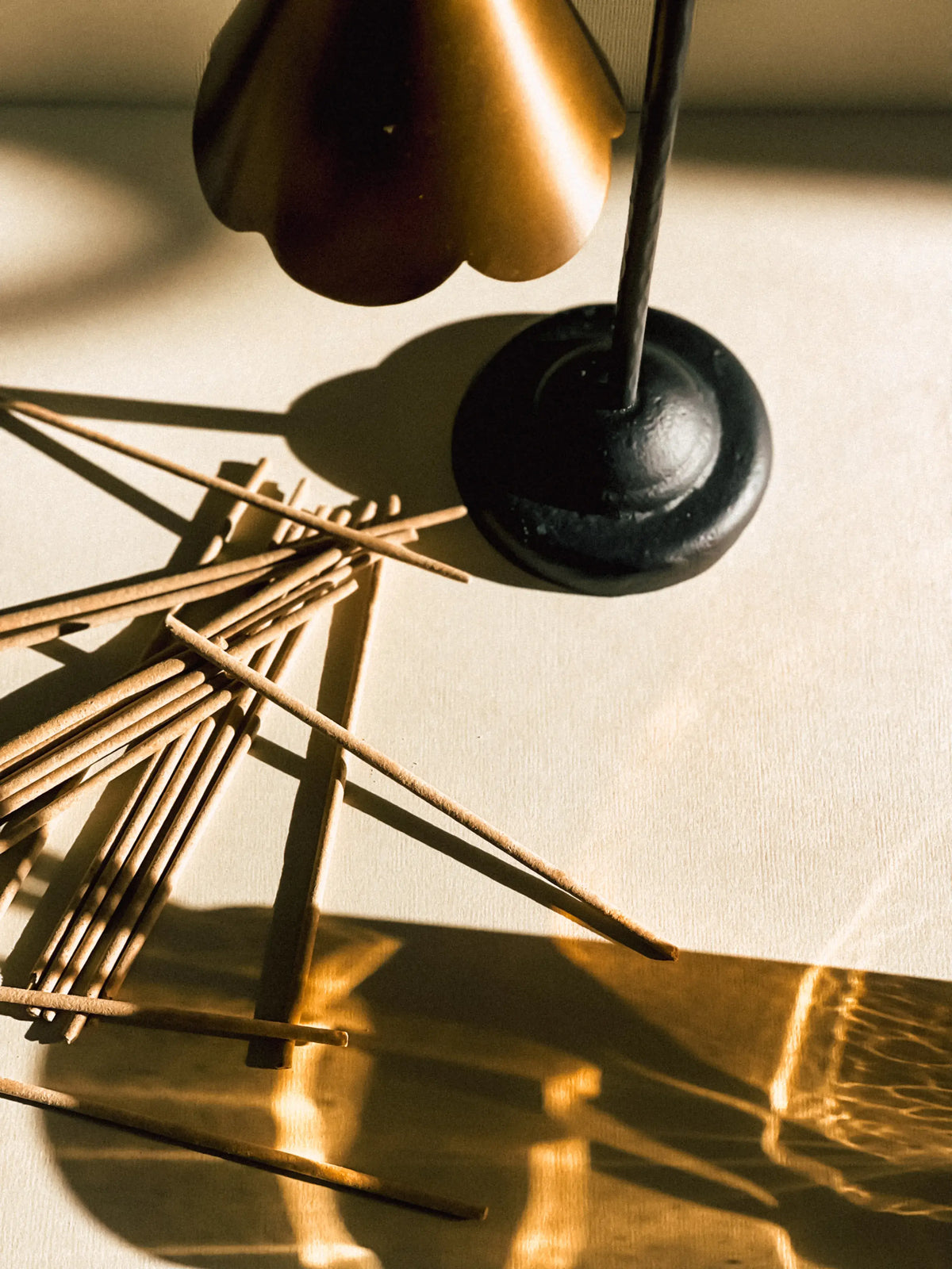 Urganiqa The Art of Doing Less incense sticks