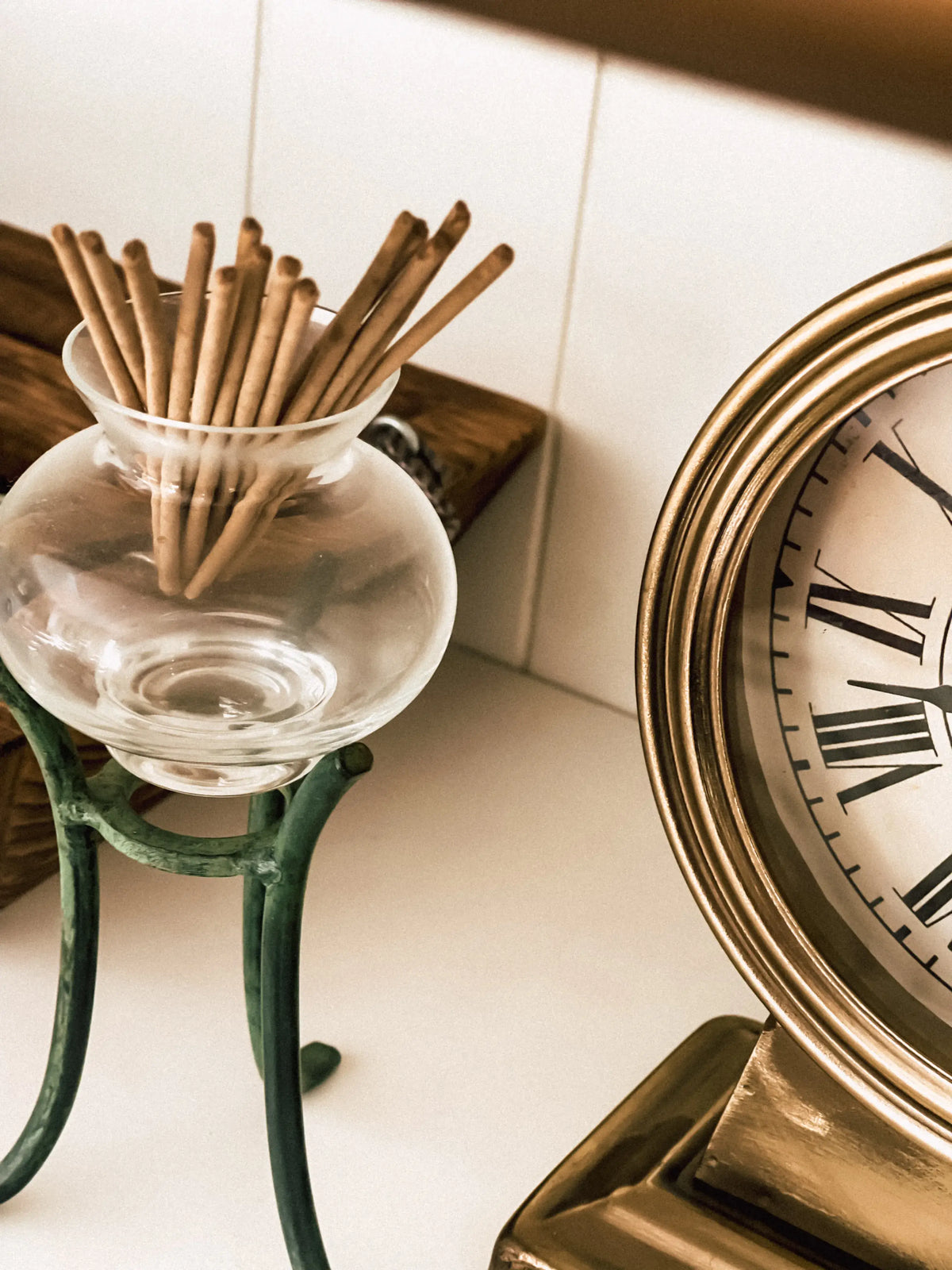 Urganiqa Quiet Tribute to Imperfect Recollections incense sticks