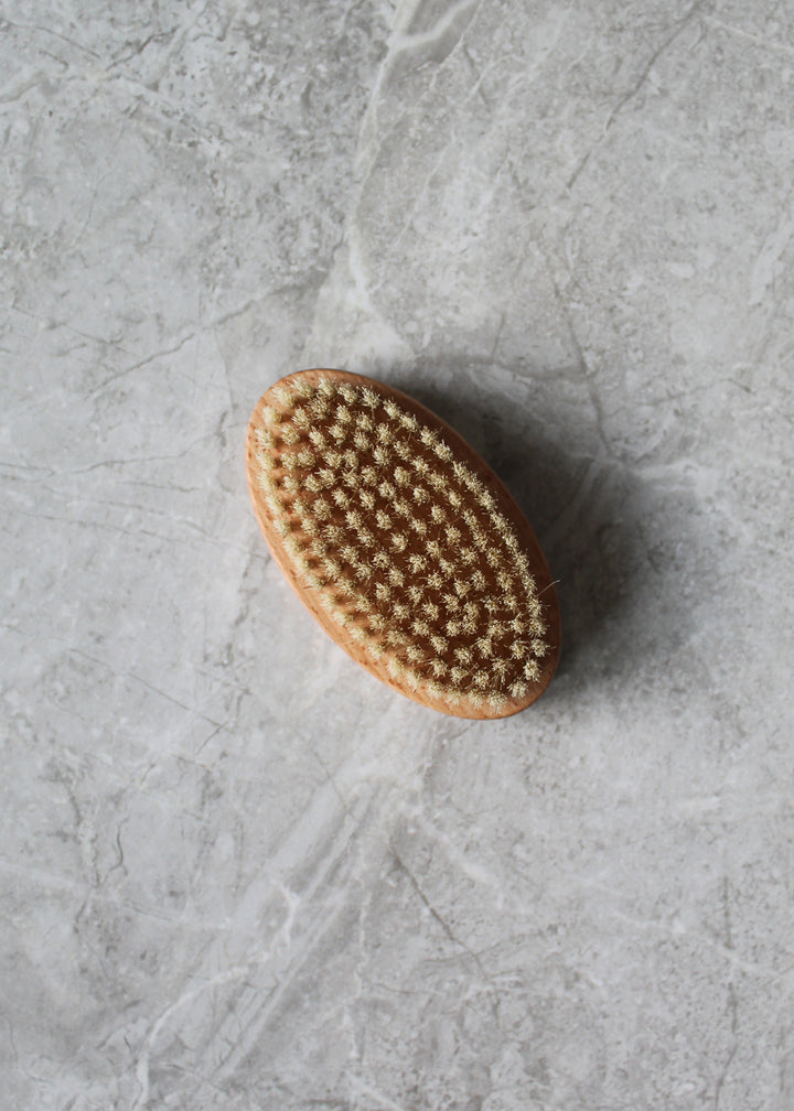 Murchison-Hume Wooden - Laundry Brush