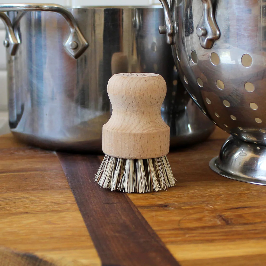 Murchison-Hume Wooden - Pot Brush
